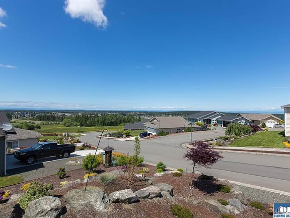 3rd image of 62 American Eagle Dr