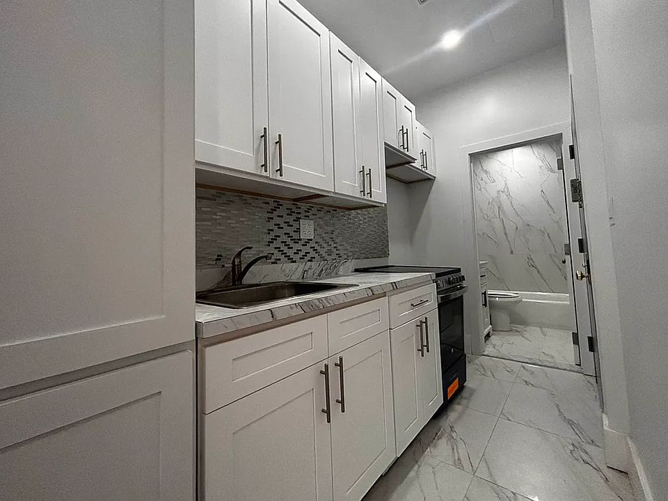 2nd image of 206 E 116th St #1C