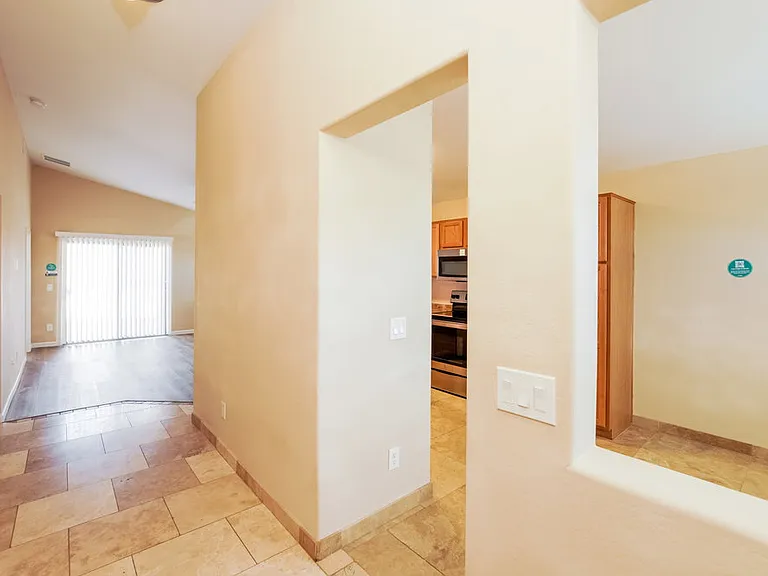 25670 W Saint Kateri Ct — Photo 3