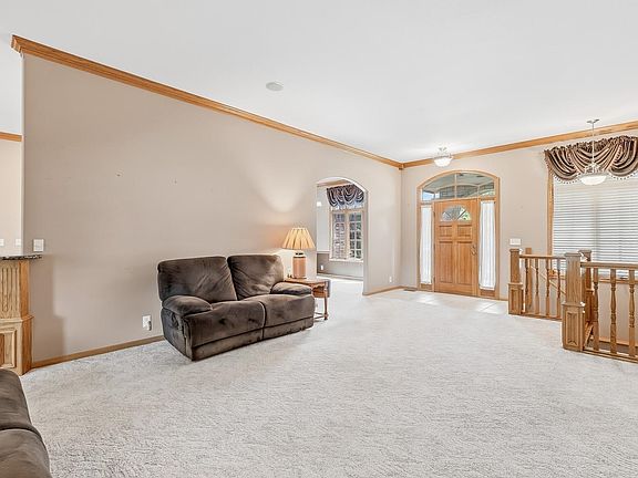 4th image of 1252 N Hickory Creek Ct