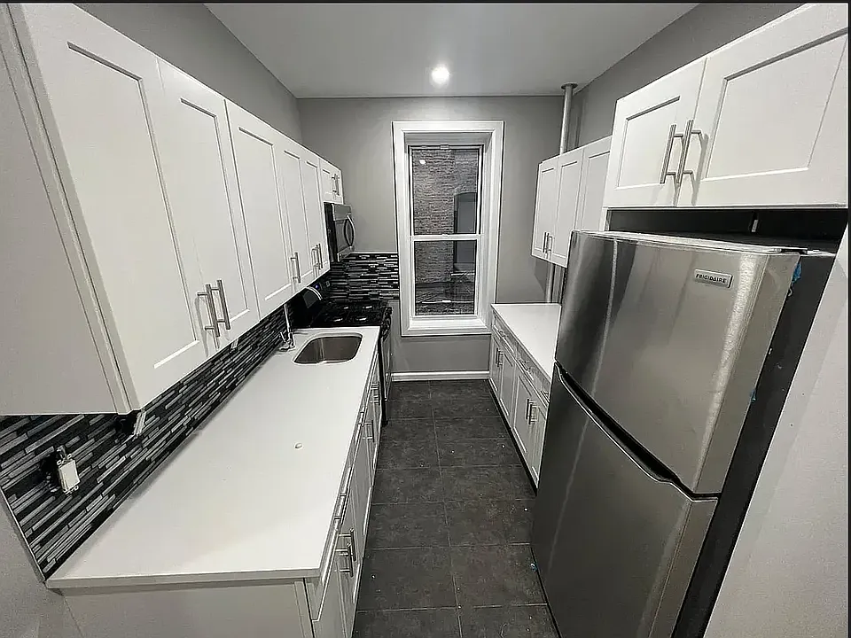 51 Buchanan Pl #5F