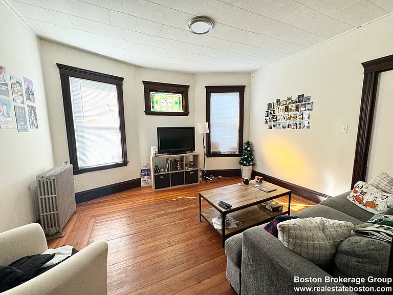 692 Columbia Rd #3 — Photo 3
