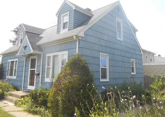 4th image of 1756 W 36th St