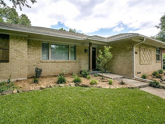 2nd image of 6185 Saratoga Cir