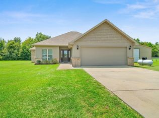 35 Bear Path, Picayune, MS 39466