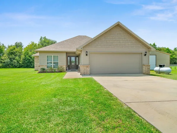 35 Bear Path, Picayune, MS 39466