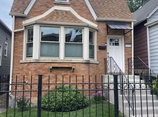 1918 N Kimball Ave #2, Chicago, IL 60647