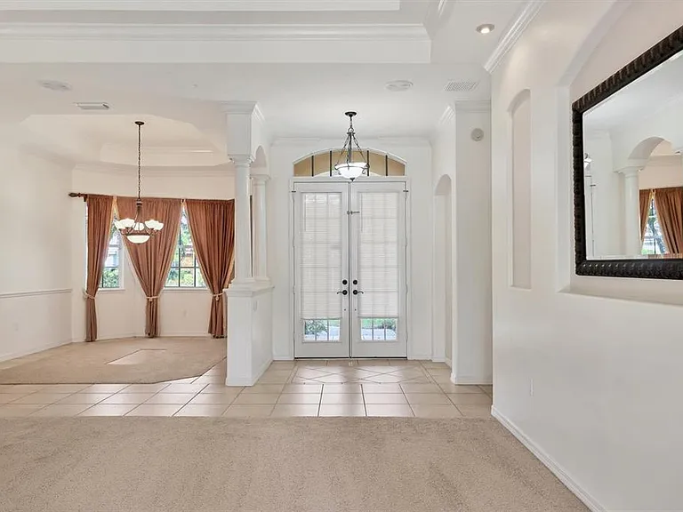 4920 Old Oakleaf Dr — Photo 5