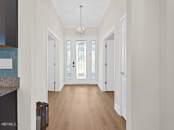 5th image of 113 TAVERNIER Drive