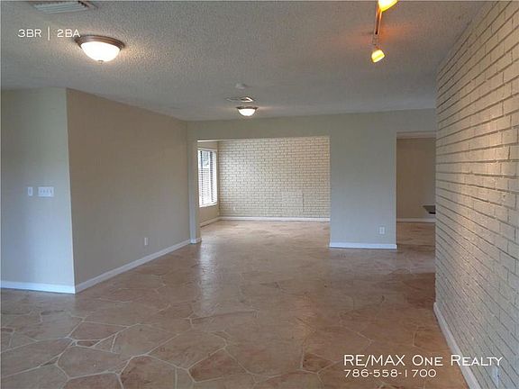 3rd image of 2816 NW 9th Ln