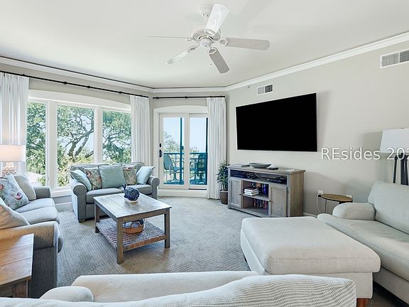 3rd image of 57 Ocean Ln APT 3305