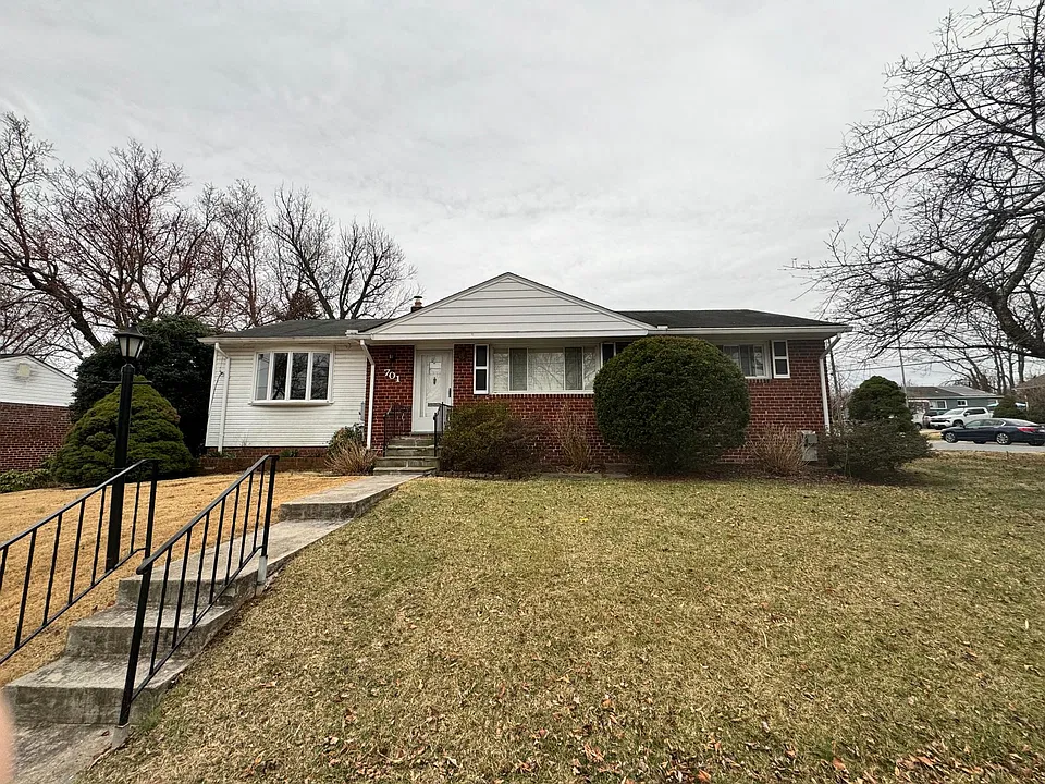 701 Robert Rd
