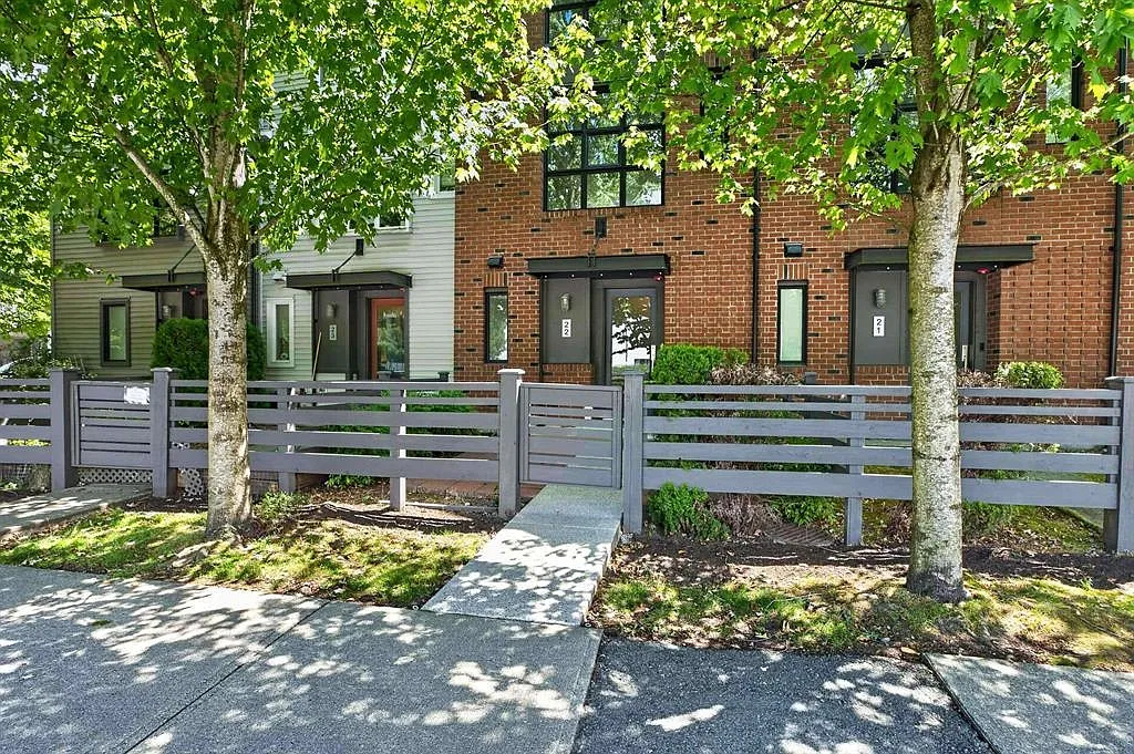 2 bed, 1078 sqft, $3,100 — Photo 2