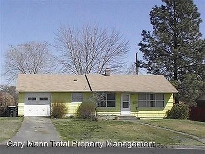 1st image of 526 W Pine Dr