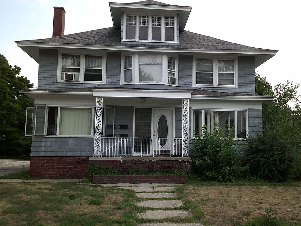 1st image of 1652 Peck St #4