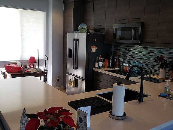 4th image of 75-6009 Alii Dr APT D2