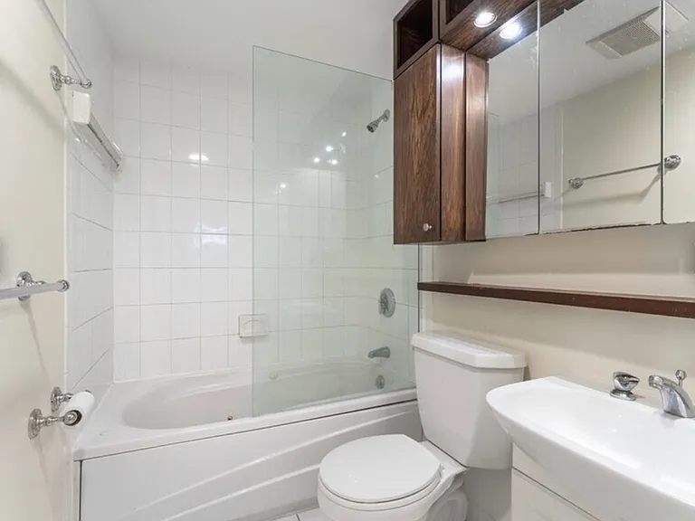 22 River St #3 — Photo 23