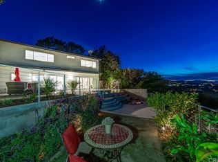 20921 Wolfe Pl, Woodland Hills, CA 91364