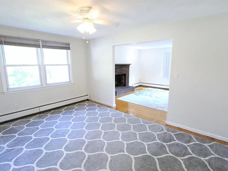 1185 Boylston St — Photo 8