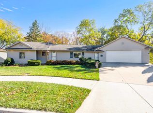 1412 Oakridge Ave, Kaukauna, WI 54130