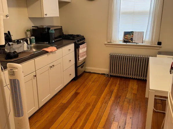 37 Appleton St, Waltham, MA