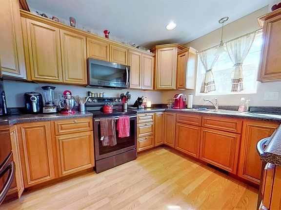 4th image of 20971 Hansen Rd