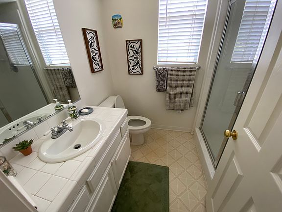 down stair bathroom