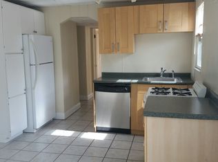 111 N Lake Ave APT 6, Michigan City, IN 46360