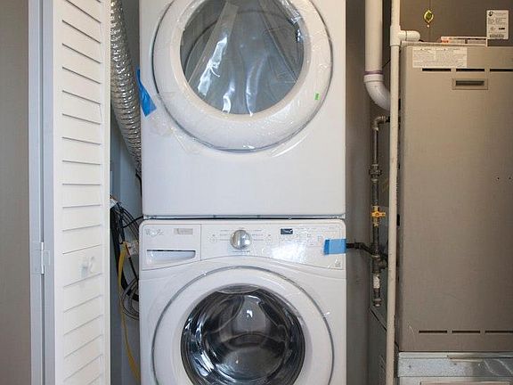 4th image of 2458 W Winona St APT 3