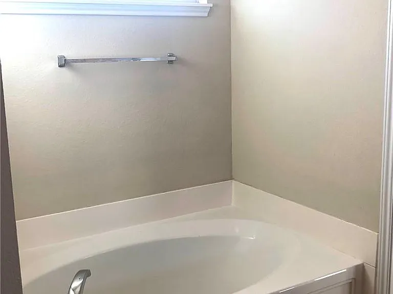 20625 Farm Pond Ln — Photo 24