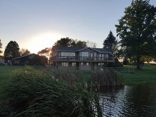 2551 Sportsmans Lake Rd, Highland, IL 62249