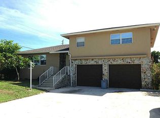 1016 Wilkinson Rd, Lake Worth, FL 33462