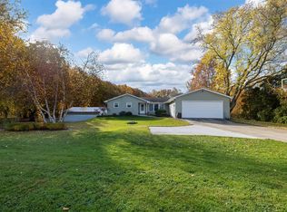 10509 Cross Station Rd, Girard, PA 16417