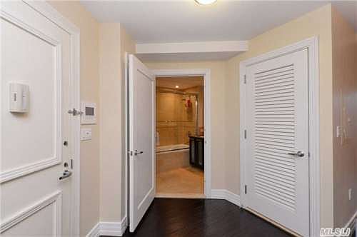 5th image of 6405 Yellowstone Blvd #415A
