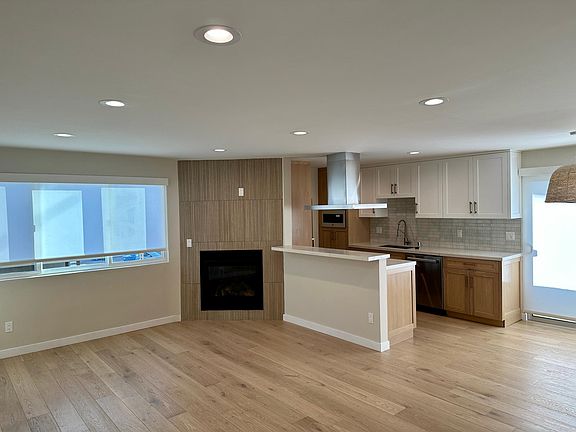 2nd image of 428 Hill St APT 12