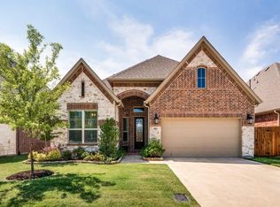 304 Ridgewood Dr, Lewisville, TX 75067