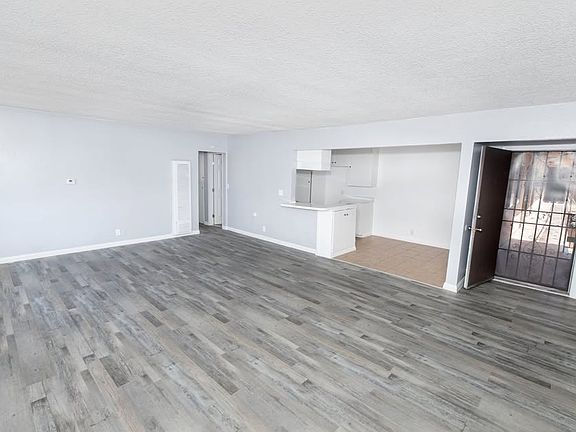 4th image of 12628 S Figueroa St #5
