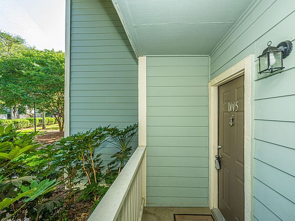 3rd image of 1481 Center Street Ext APT 1005
