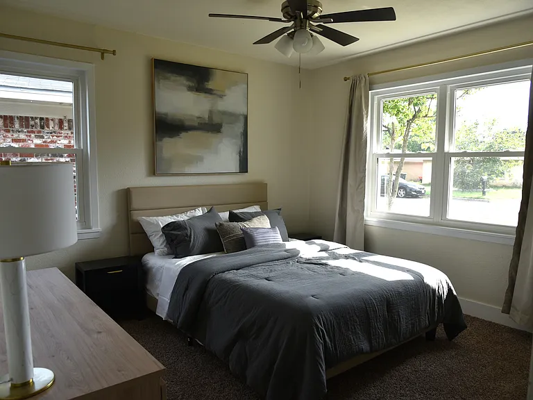 Glenwood Dr — Photo 9