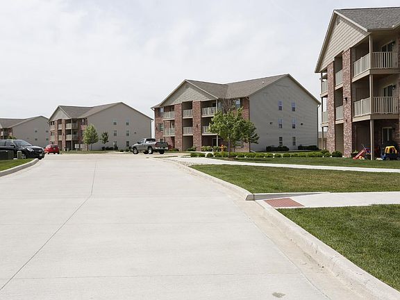 3rd image of 9007 N Scrimshaw Dr #201
