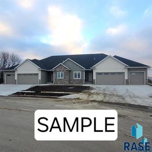 8108 E Norway Pines Trl, Sioux Falls, SD, 57110