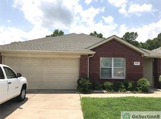 3317 Lake Knoll Ct, Hurst, TX 76053