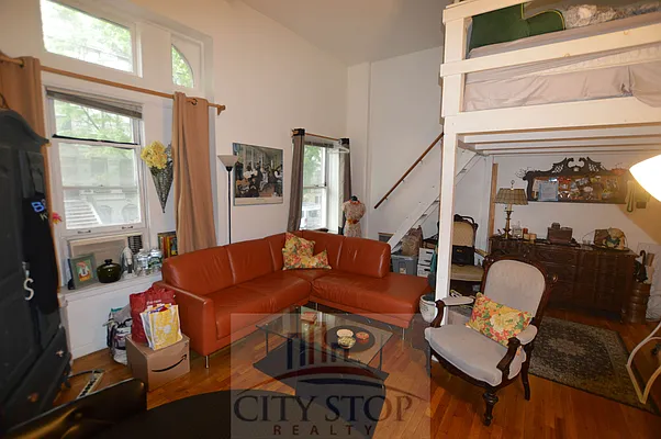 Rented by City Stop Realty | media 3