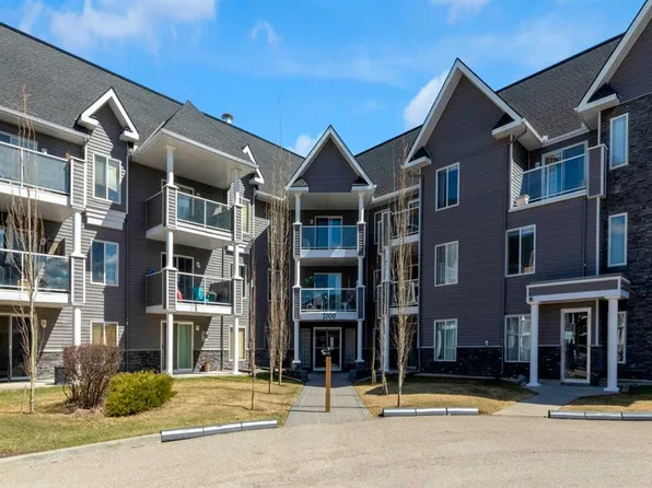 2212 E Tuscarora Mnr NW #2212, Calgary, AB T3L 2J9