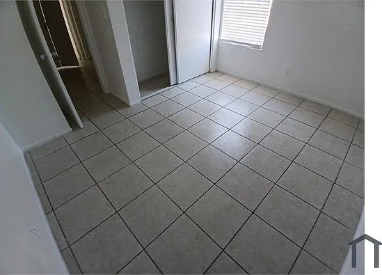 260 W 8th Ave — Photo 14
