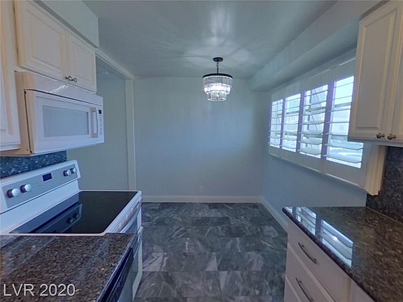 5th image of 1700 Rexford Dr #206