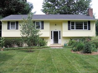 480 Budding Ridge Rd, Cheshire, CT 06410