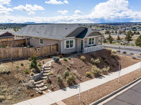 1017 SE Balsamroot Ln, Madras, OR 97741