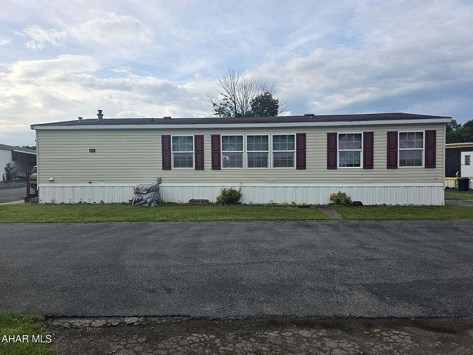 1st image of 811 Short Dr