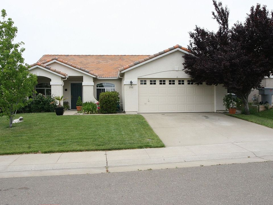 1st image of 1711 Poppy Dr
